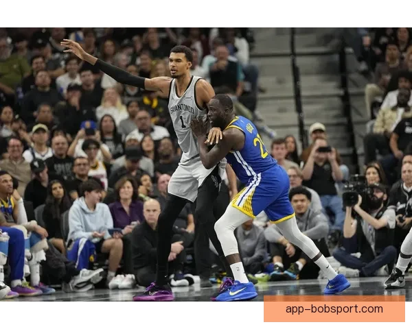 两场狂轰116分再破九大纪录文班亚马豪取十五连胜冲击历史巅峰之路